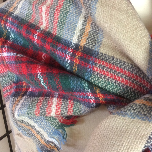 HDE Plaid Green, Red, & Tan Oversized Scarf! - Picture 3 of 4